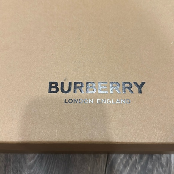 Burberry Pink Bubblegum plaid slides worn once for a few hours. - Picture 1 of 6